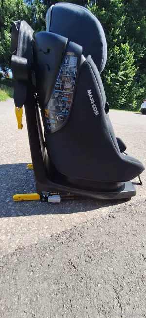 Maxicosi Axissfix Autokindersitz Bild 6