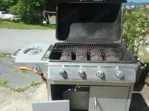 Gas Grill zu verschenken Bild 2