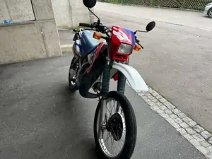 Honda CR M 125 Bild 3