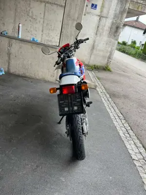 Honda CR M 125 Bild 5