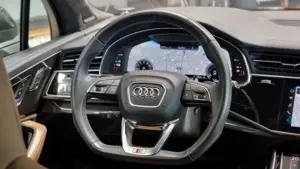 Audi Q7 60 TSI Quattro 3xS-Line Bild 9