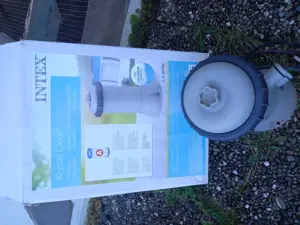 Kinderpool (aufstellbar) gegen Kiste Bier zu verschenken Bild 4