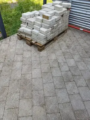 Betonsteine - Betonplatten abzugeben