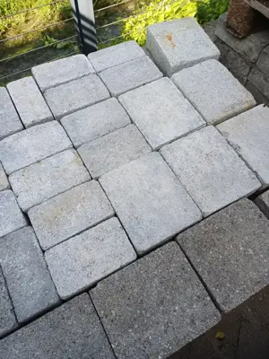Betonsteine - Betonplatten abzugeben Bild 4