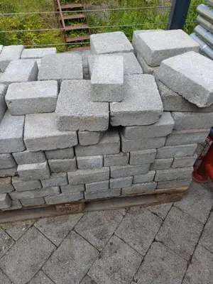 Betonsteine - Betonplatten abzugeben Bild 5