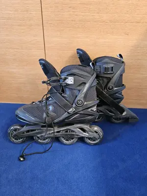 Rollerblades schwarz