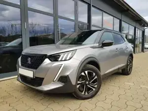 Peugeot 2008 GT 1,2 Automatik 96KW/130PS Navi, SHZ, Totwinke...