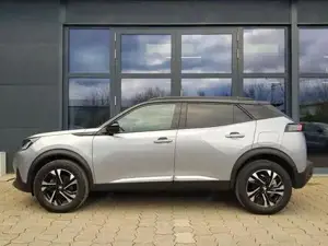 Peugeot 2008 GT 1,2 Automatik 96KW/130PS Navi, SHZ, Totwinke... Bild 3