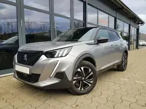 Peugeot 2008 GT 1,2 Automatik 96KW/130PS Navi, SHZ, Totwinke... Bild 2