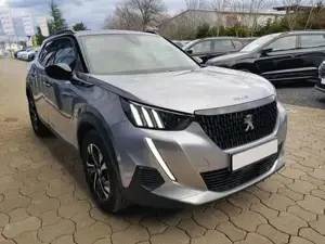Peugeot 2008 GT 1,2 Automatik 96KW/130PS Navi, SHZ, Totwinke... Bild 7
