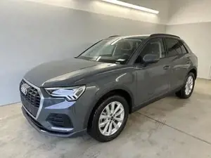 Audi Q3 40 TDI quattro AHK+ACC+Navi+Kamera+Alu18 40 TDI...