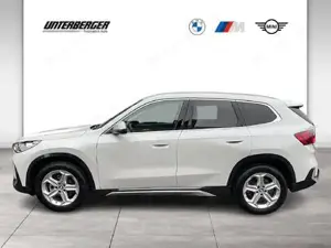 BMW X1 sDrive18d xLine // Head-Up // Panorama Glasdach // Rückfahrkamera // Bild 3
