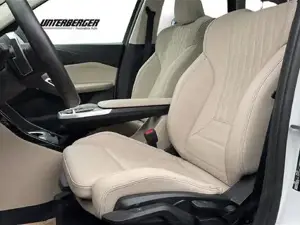 BMW X1 sDrive18d xLine // Head-Up // Panorama Glasdach // Rückfahrkamera // Bild 10