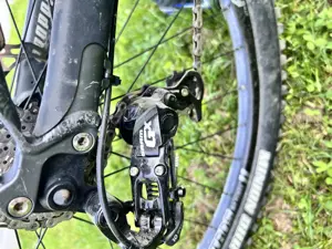 Fully Downhill-Bike Propain Rage AL Launch Edition Bild 2