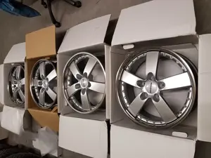Porsche 996 911 Felgen SET Rinspeed 6 Stück Felgen:  4 x 8,5x18 ET40 NEU 1 x 10x18 ET45 Bild 2