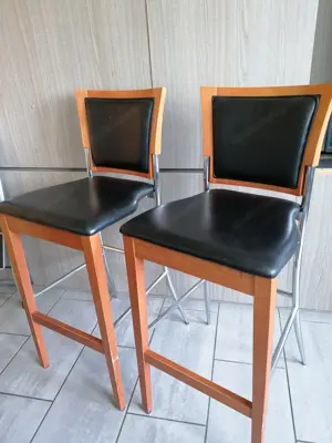 2 Barocker zusammen 55      Leder - Edelstahl - Holz, H 110 cm, T + B 46 cm, gebraucht zu verkaufen 
