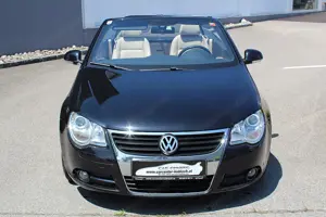 VW Eos Individual 2,0 TDi Cabrio  Bild 2