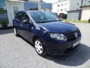 Wenig Kilometer Dacia Sandero Ambiance 1,2 16V  75 !! 4 Zylinder !! Benziner Bild 3