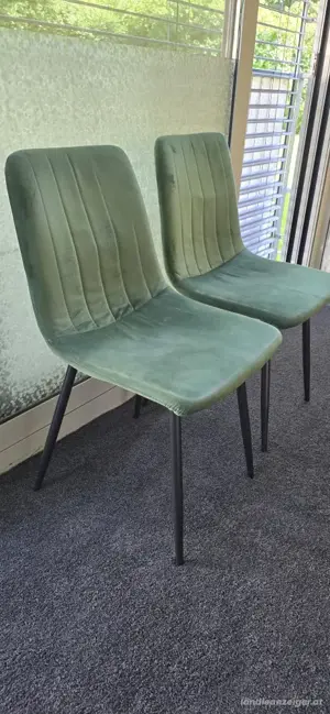Stühle zu verkaufen