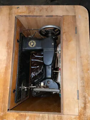 Alte Pfaff Nähmaschine 