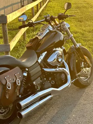 Harley-Davidson Dyna Fat Bob Chopper   Cruiser Bild 6