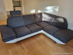 Couch mit Bettfunktion und Staufach 