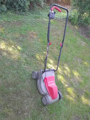Elektrischer Rasenmäher