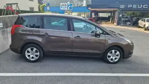 Peugeot 5008 2015 Bild 2
