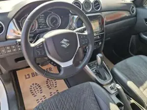 Suzuki Vitara Bild 18