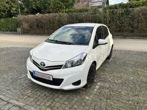 Toyota Yaris Bild 3