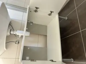 Waschbeckenunterschrank Badezimmer Bild 2