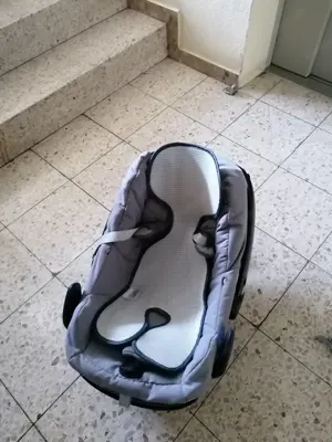 MAXI-COSI Babyschale inkl. atmungsaktiver Einlage Bild 2