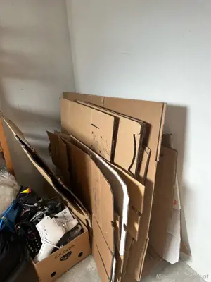 umzugskartons zu verschenken