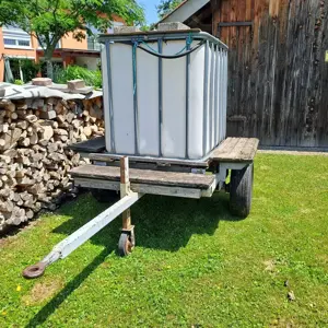 Wasserfass 1000 l auf Anhänger  Bild 3