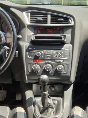Citroen C4 - Bj 2012 Bild 6