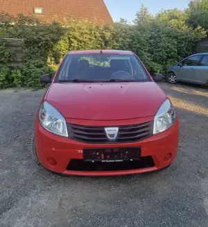 Dacia Sandero 1.2 BJ 2010  Bild 4