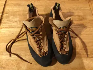 Kletterschuh LA SPORTIVA  Mythos