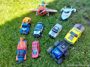 Spielauzos Autos Fahrzeuge 