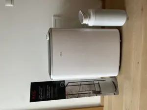 Klimagerät von AEG inkl. Fenster-Kit
