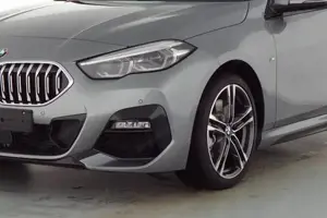 BMW  140 kW (190 PS), Automatik, Frontantrieb Bild 5