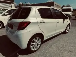 Toyota Yaris Bild 8