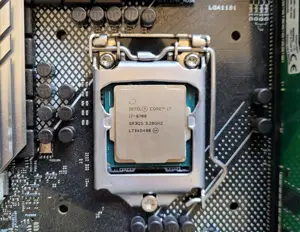 CPU i7 8700
