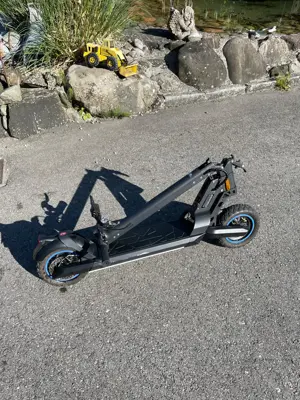 E-Scooter guter Zustand Bild 4