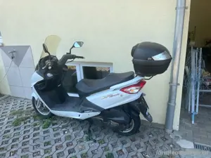 Roller 125 ccm Marke Sym