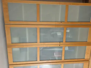 Kleiderschrank 