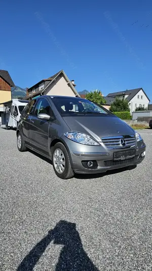 Stadtflitzer Mercedes A150 Klein Kompaktwagen Bild 3