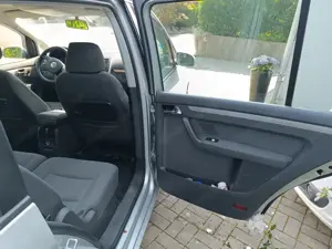 VW Touran 2.0 TDI Bild 7