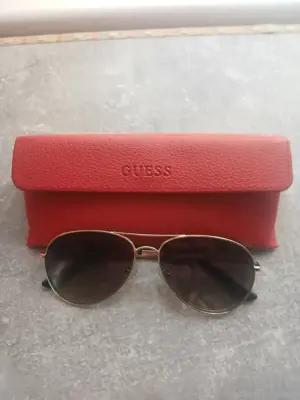 Guess Damen Sonnenbrille 