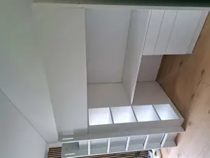 Hochbett weiß mit Schreibtisch und Kleiderschrank Bild 8