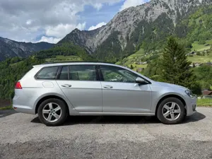 Volkswagen Golf Variant VII *Parksensoren hi+ vo.* Bild 2